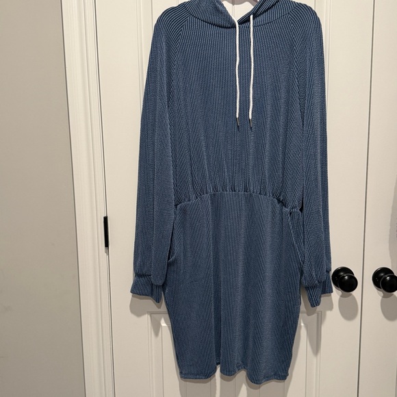 Gilli Soft Blue Hooded Dress Casual Coverups - Picture 3 of 10